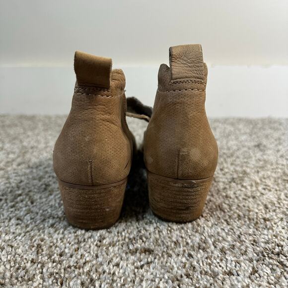 DOLCE VITA Women's Sonya Perforated Split Shaft Bootie Size 7 In Brown - Picture 6 of 8